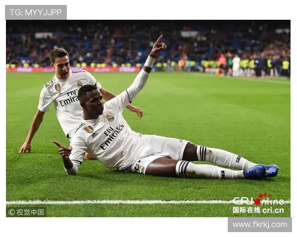 维尼修斯破门助皇马复仇本菲卡